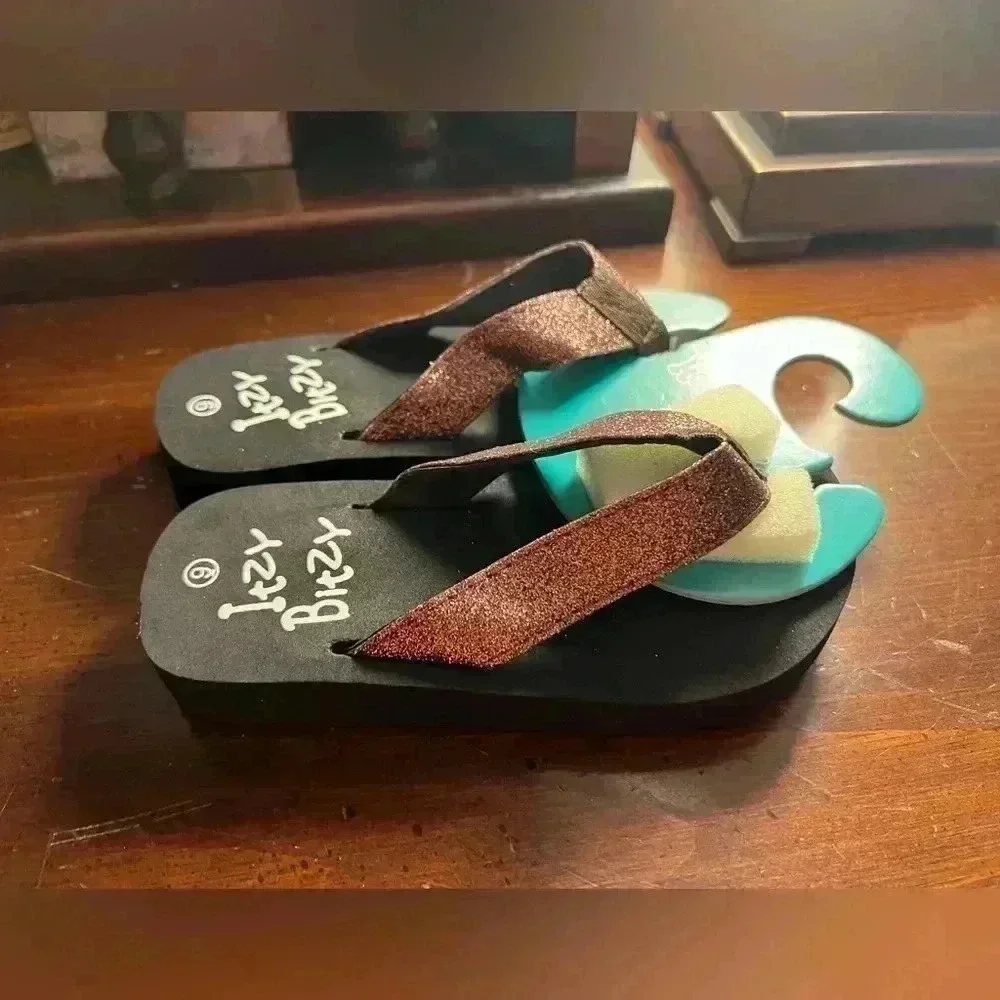 Toddler Size 9 Brown Sparkie Itzy Bitzy Flip-Flops